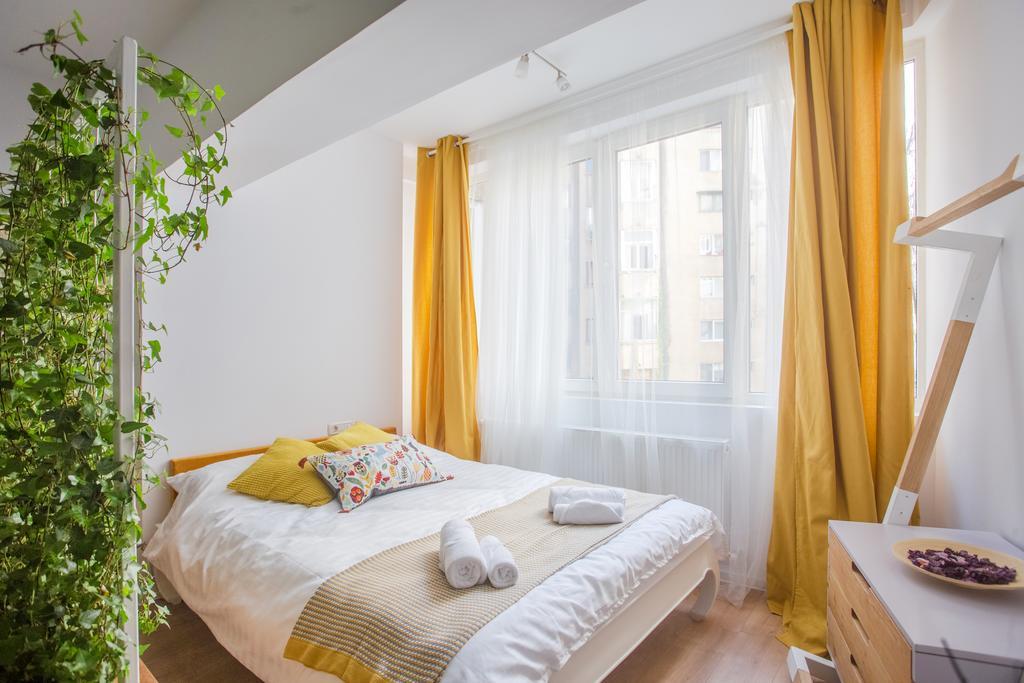 Apartment Garden By Urbanesq